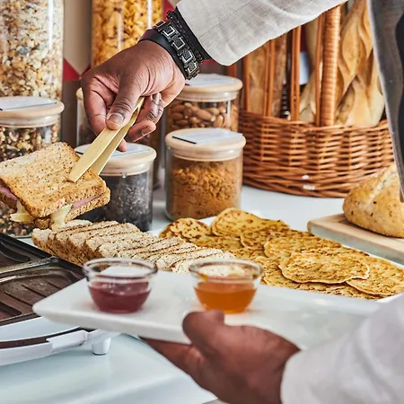 Ibis Styles Alesia Montparnasse Parigi