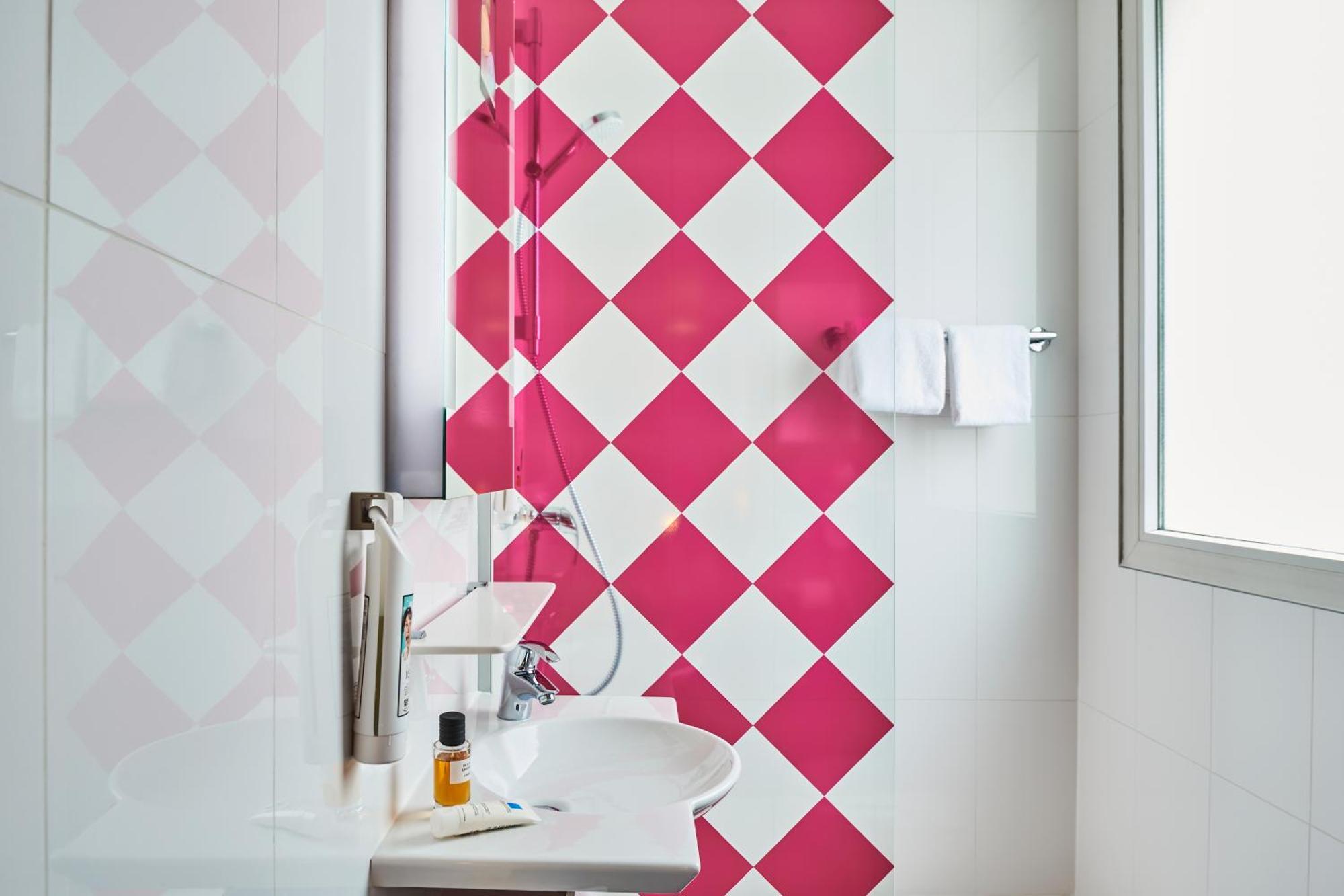 Hotel Ibis Styles Alesia Montparnasse 3*